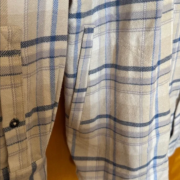 Tommy Bahama Lei’d Back Flannel Shirt Jacket - Picture 5 of 7